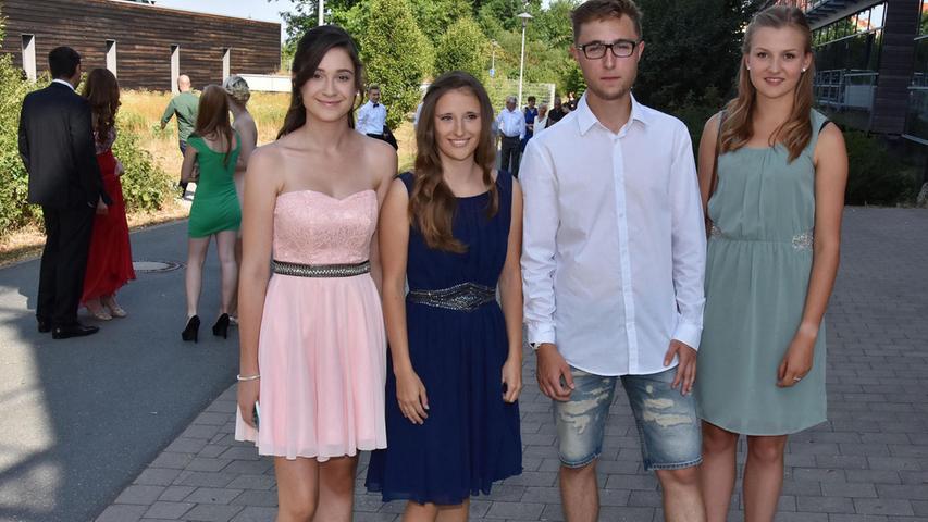 Finale! Realschule Zirndorf feiert ihre Absolventen