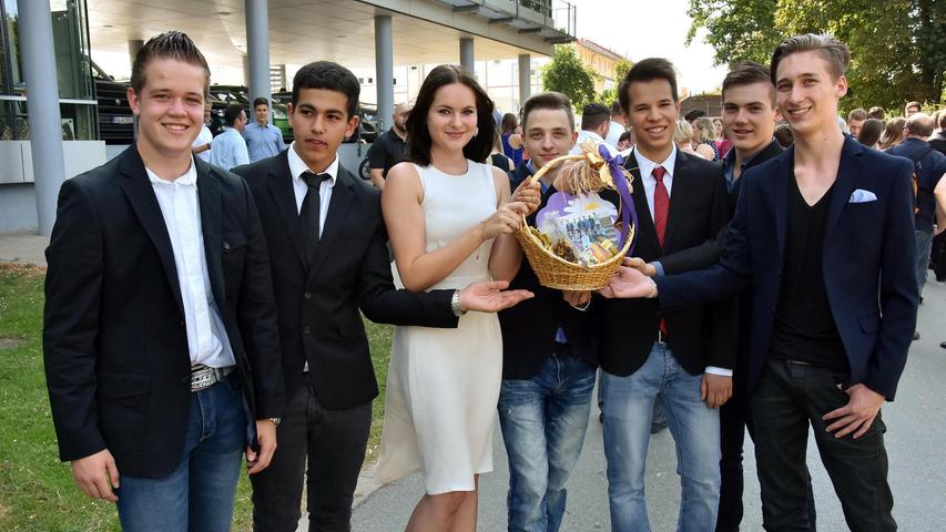 Finale! Realschule Zirndorf feiert ihre Absolventen