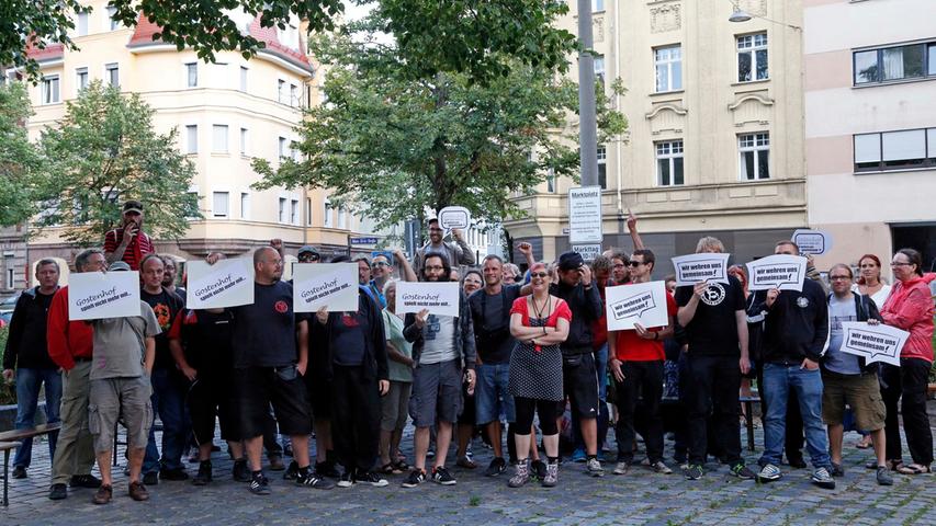"Gostenhof kocht vor Wut": Aktion gegen "Mietwahnsinn" in Gostenhof