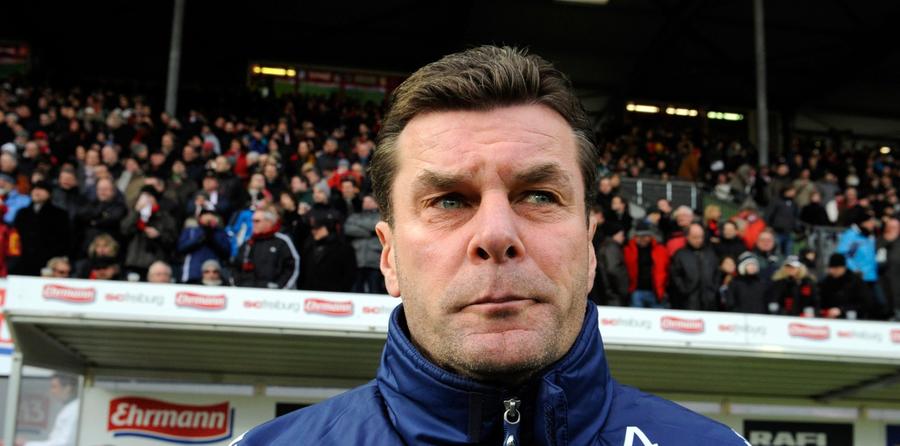 "Glückwunsch an alle, die diesen Aufstieg möglich gemacht haben. Mannschaft, Trainer, Mitarbeiter und Fans! Aus der Ferne betrachtet absolut verdient und vor allem durch großen Zusammenhalt erreicht!" "Glückwunsch an alle, die diesen Aufstieg möglich gemacht haben. Mannschaft, Trainer, Mitarbeiter und Fans! Aus der Ferne betrachtet absolut verdient und vor allem durch großen Zusammenhalt erreicht!"
