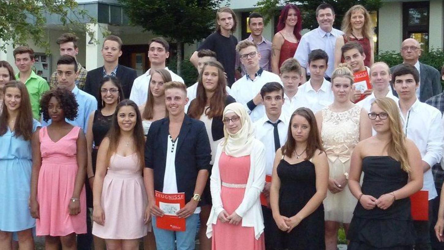 Mittelschule Rednitzhembach verabschiedete Absolventen