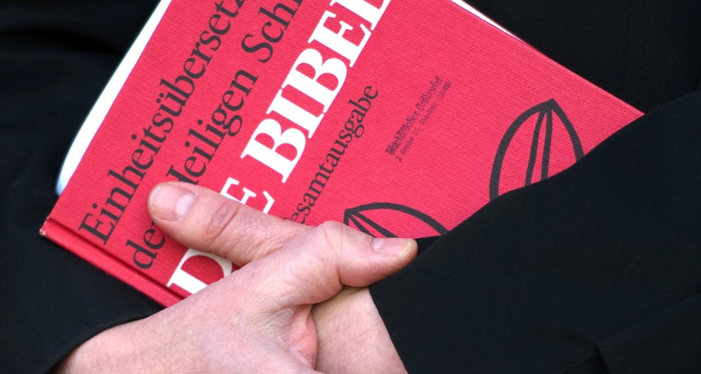 Eine Ablösung des Deininger Pfarrers ist nicht vorgesehen. Eine Ablösung des Deininger Pfarrers ist nicht vorgesehen.