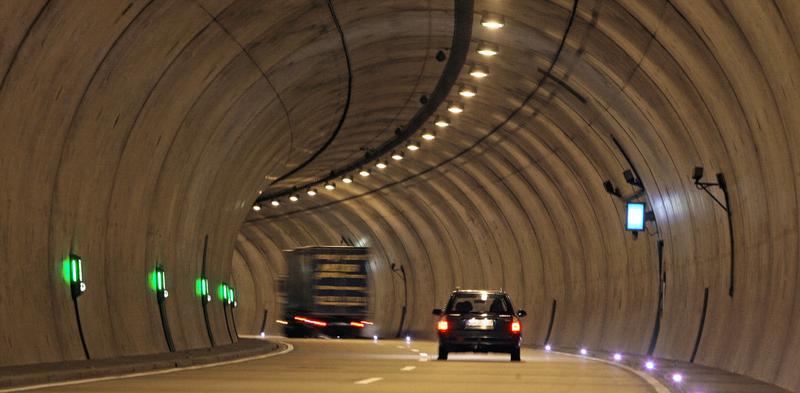Beruhigt in den Urlaub: Europas Tunnel sind sicher
