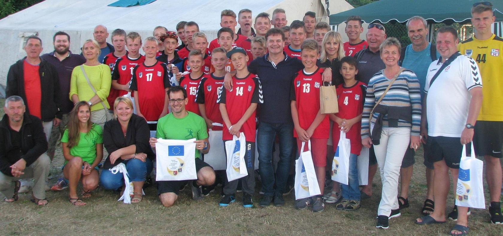 24 Jugendliche aus Zukowo bei Wendelsteiner Handballtagen