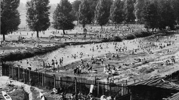 Hochbetrieb in den 50er Jahren. Blick in Richtung Scherbsgraben.