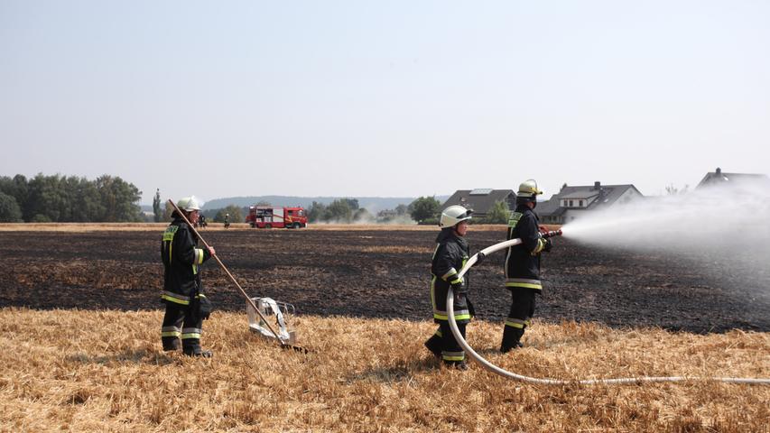 Binnen kurzer Zeit konnte die Feuerwehr den Brand löschen, wodurch größerer Schaden vermieden werden konnte.