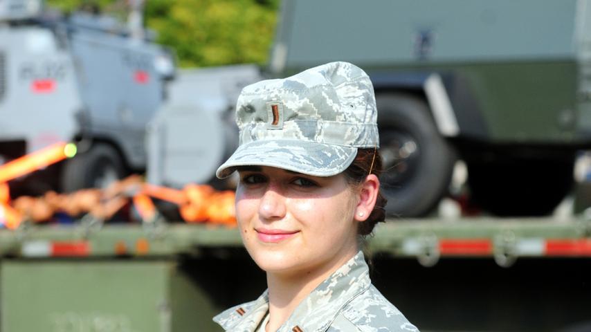 Die Pressesprecherin der amerikanischen Army Meredith Mulvihill.