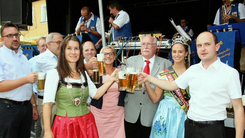 "Oa'gschdoch'n is": 39. Altstadtfest in Ebermannstadt eröffnet