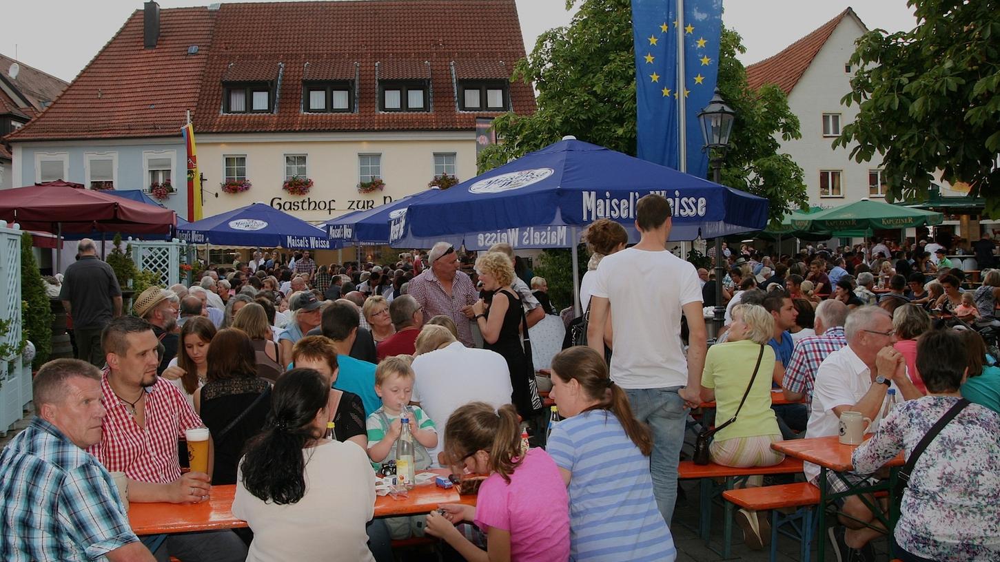 Szene vom Altstadtfest: Wie harmonisch ist die Politik in Ebermannstadt?