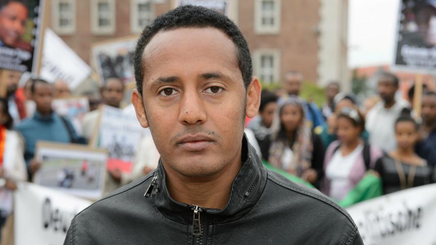 Hailemarian kommt aus Äthiopien. Auch er demonstriert am Vormittag vor dem Bundesamt für Migration.