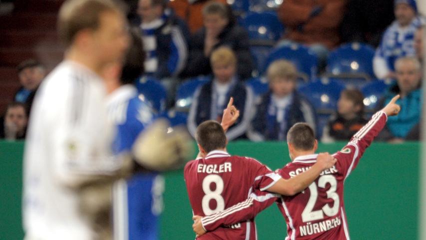 Nach aufopferungsvollem Kampf verliert der Club nach zweimaliger Führung auf Schalke mit 2:3 nach Verlängerung.