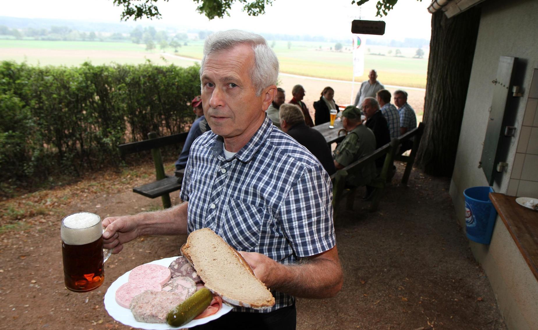 Bier und Brotzeit: Auf dem Laufer Keller ist Hausgemachtes der Hit.