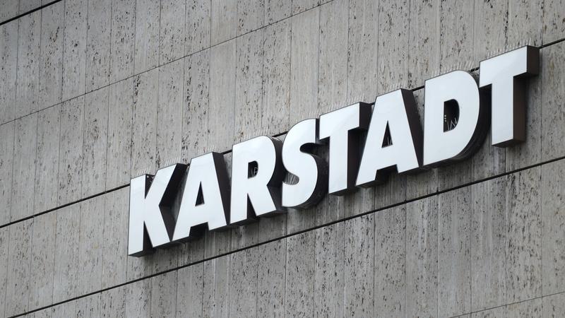 Die Karstadt-Filialen in Recklinghausen, Bottrop, Dessau und Neumünster werden wie geplant im Jahr 2016 geschlossen. Jetzt wurde der Sozialplan für die 580 Mitarbeiter beschlossen.