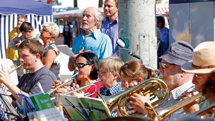 Schunkeln und Shoppen: Das Marktplatzfest in Erlangen