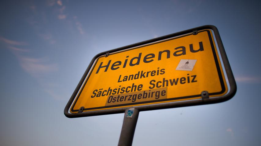 Ausschreitungen vor Flüchtlingsheim: Angespannte Lage in Heidenau
