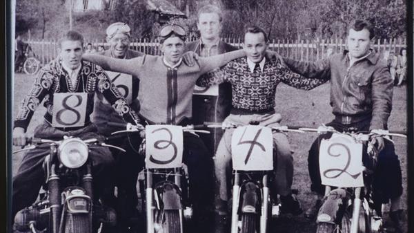 Fröhliche Herrenrunde anno 1950.