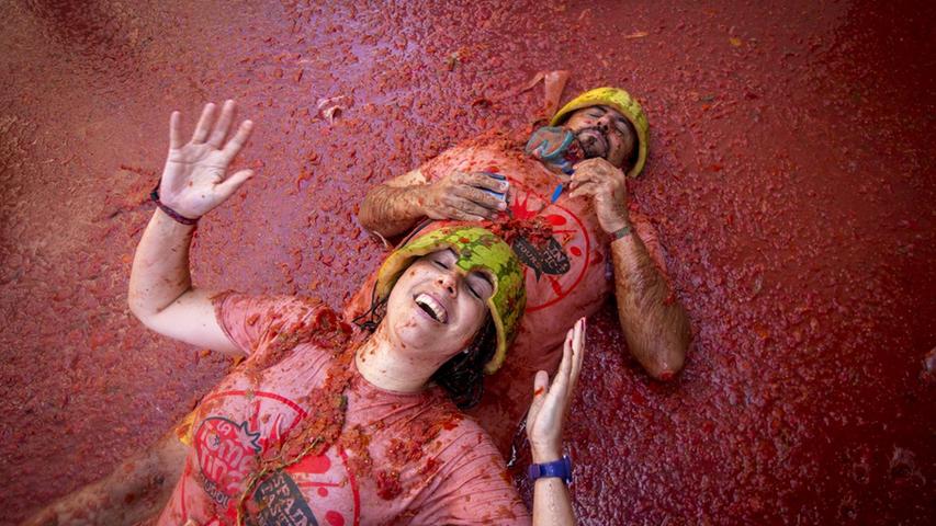Orgie in Rot: Jubiläum für die Tomatenschlacht in Spanien
