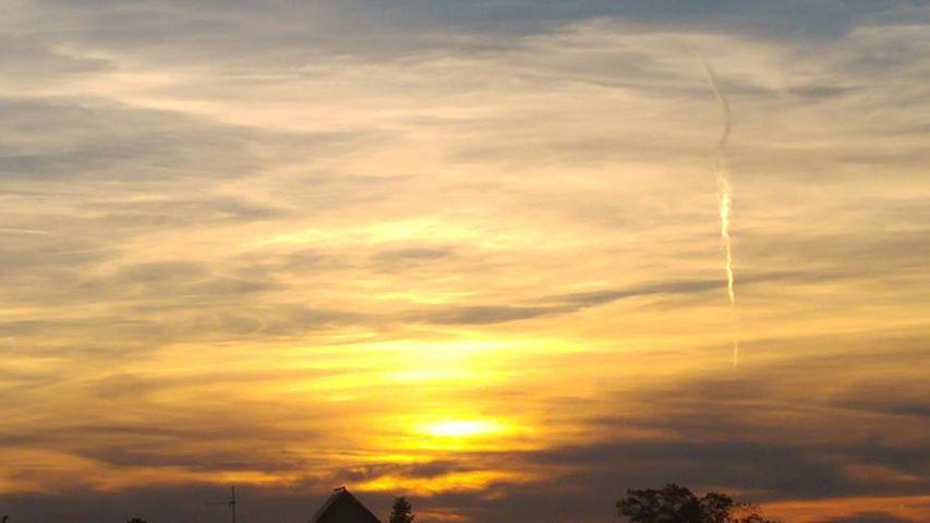 Glutroter Himmel am Morgen: Die schönsten Bilder unserer User