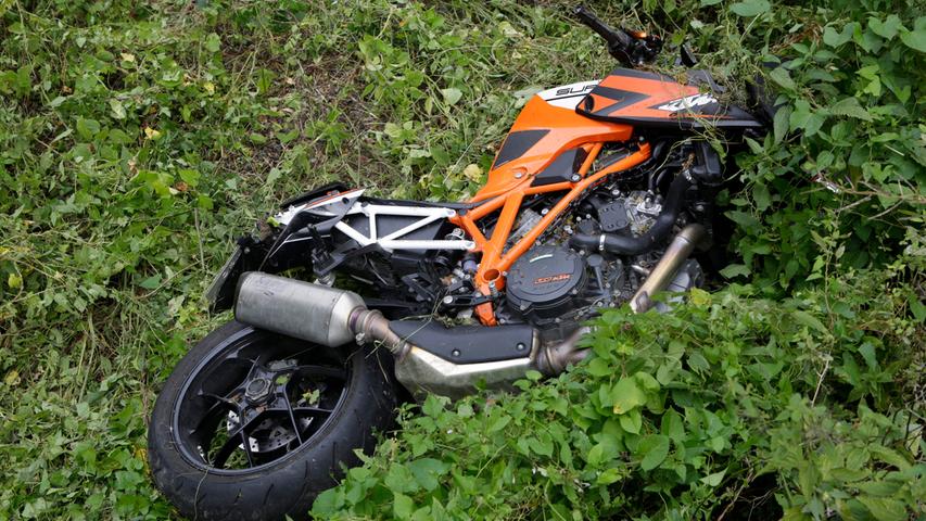 Unfall bei Bieswang: Motorradfahrer schwerverletzt 