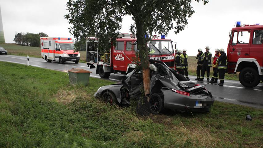 Martschorgast: Mann stirbt bei Unfall in Porsche