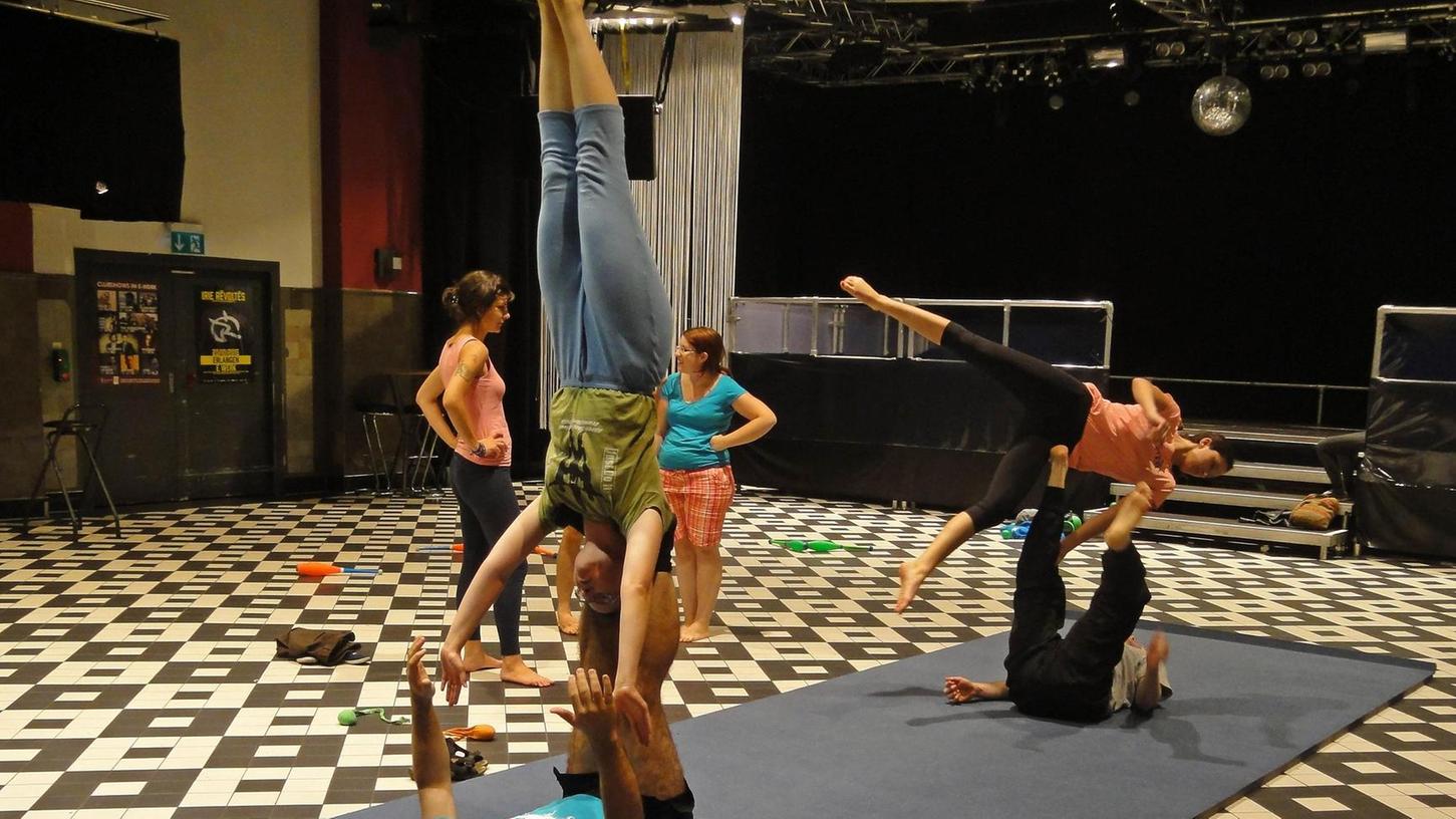 Akrobatik in Erlangen für Profis und Neugierige