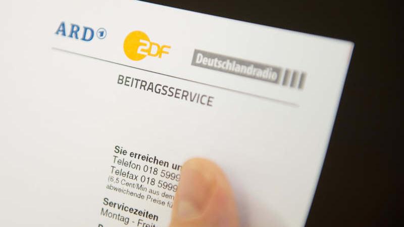 Für 2015 geht man beim Beitragsservice davon aus, dass noch mehr Menschen die Gebühren nicht bezahlt haben.