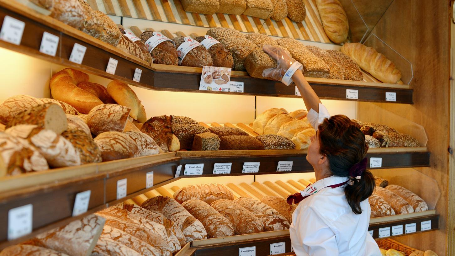 Mehr Arbeit, weniger Geld und Freizeit: Die Bäcker und Bäckerei-Angestellten in Fürth und Umgebung haben es derzeit nicht leicht.