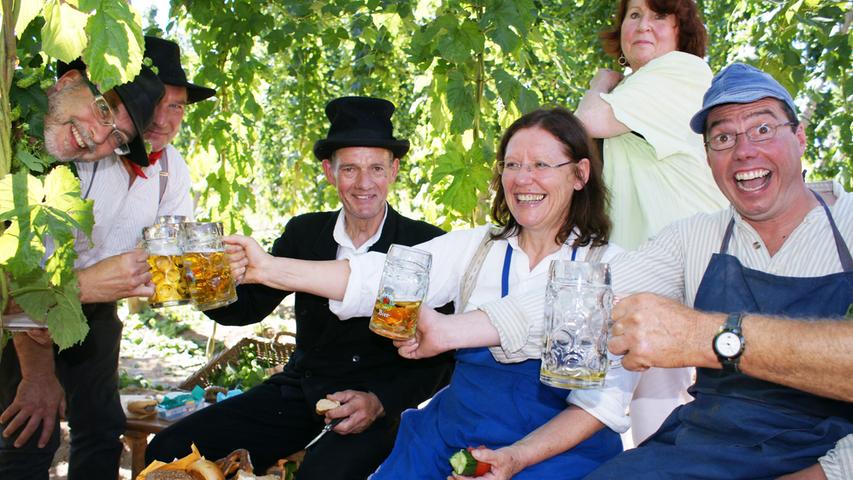 Spalter Hopfenzupferfest: Traditionelle Arbeit wird mit gutem Bier belohnt