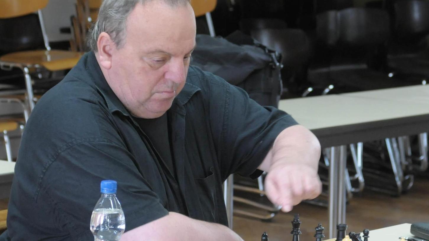 Forchheimer Bartsch lehrt nationale Schach-Elite das Fürchten