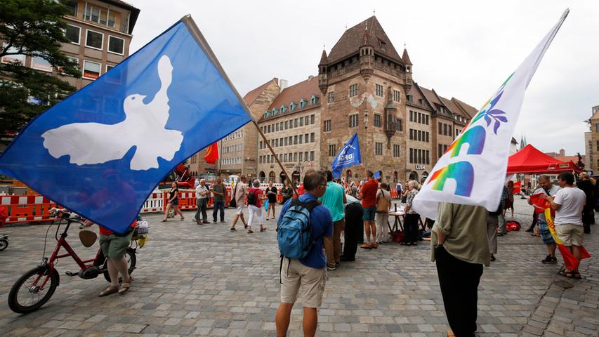 Antikriegstag: DGB und Friedensforum demonstrieren an der Lorenzkirche