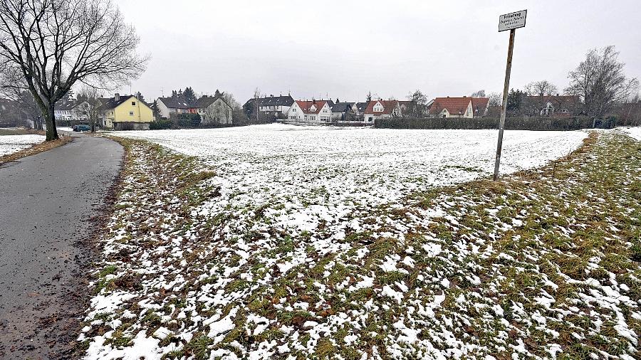 Dieses Areal am Oberfürberger Kirchenweg bleibt für eine Bebauung tabu. Hier waren einmal eine Villa und sechs Einfamilienhäuser vorgesehen. Dieses Areal am Oberfürberger Kirchenweg bleibt für eine Bebauung tabu. Hier waren einmal eine Villa und sechs Einfamilienhäuser vorgesehen.