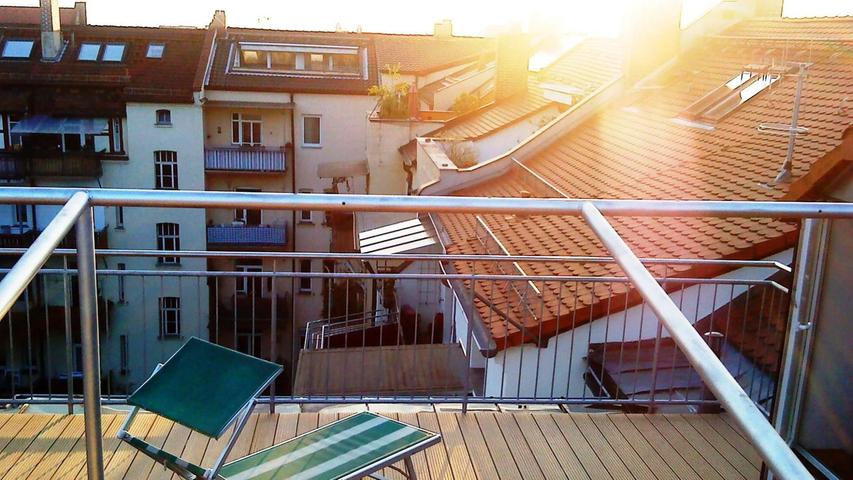 Die Sonne lange genießen - das kann ein NN-Leser täglich auf seiner Terrasse in der Nähe des Friedrich-Ebert-Platzes.