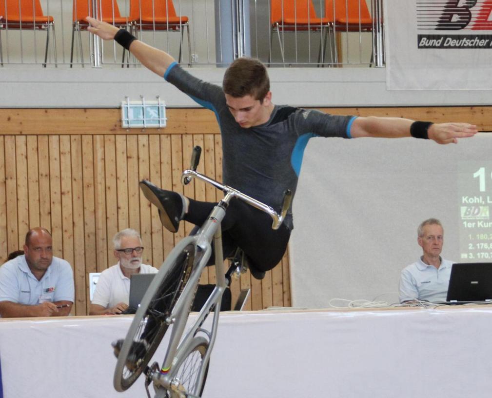 Nur der Kunstrad-Weltmeister übertraf Lukas Kohl