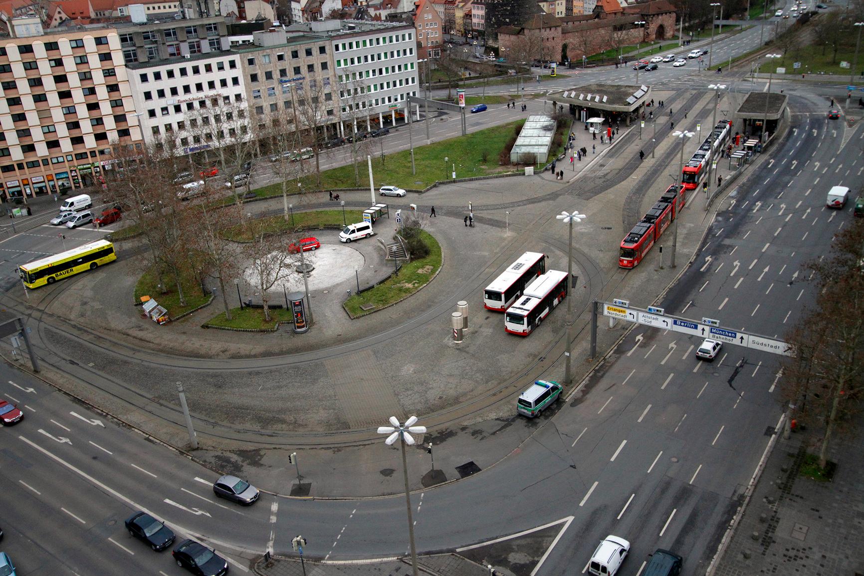 Wegen des hohen Verkehrsaufkommens leidet die Straßenoberfläche an manchen Stellen. Auch deswegen soll er ab 2023 umgestaltet werden.