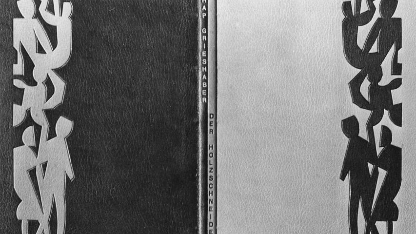 „Meisterstücke fränkischer Buchbinder“ sind bis 10. Oktober in der Eingangshalle der Stadtbibliothek am Egidienplatz ausgestellt.  Hier geht es zum Artikel vom 11. September 1965: Freude am edlen Buch