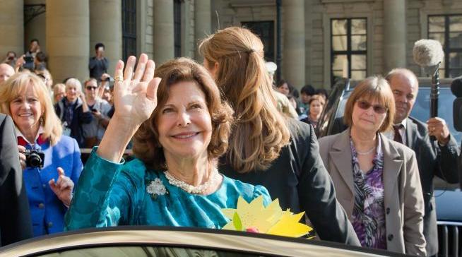 Bei ihrem Besuch in Würzburg 2009 lachte die Sonne und Königin Silvia von Schweden gleich mit.