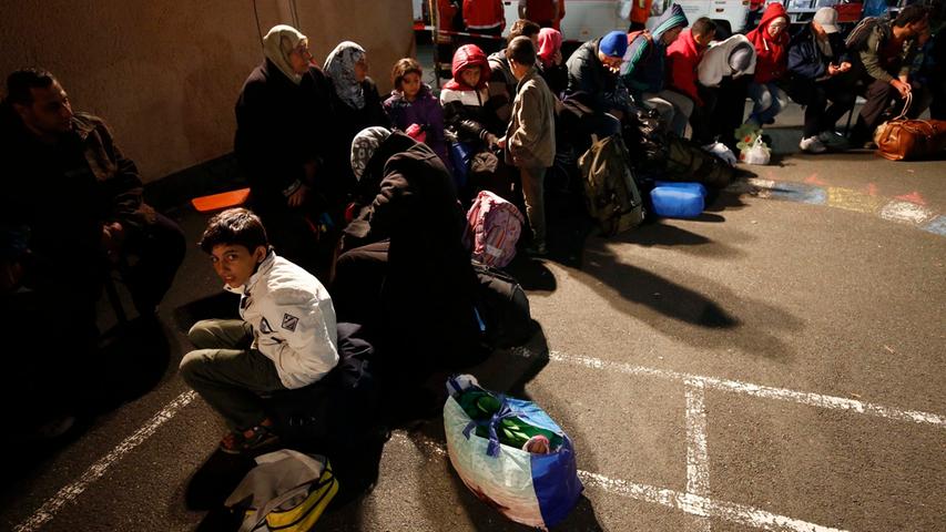 200 Flüchtlinge in Nürnberger Turnhalle untergebracht
