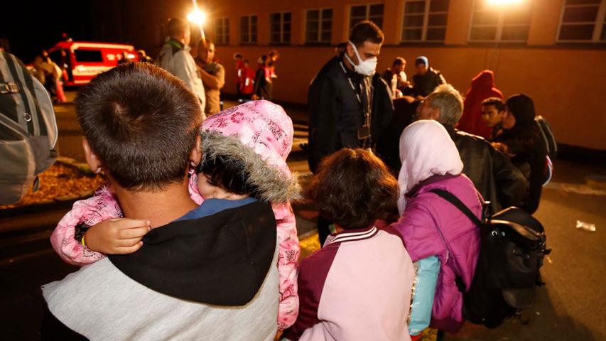 200 Flüchtlinge in Nürnberger Turnhalle untergebracht