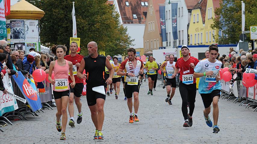 Bambini und der Halbmarathon: Rekord beim Neumarkter Stadtlauf