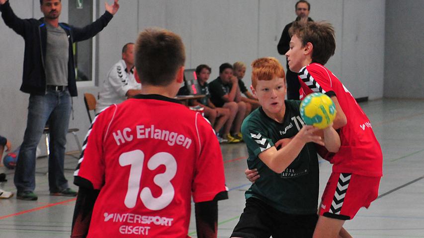 Forchheim gegen Erlangen (rot): Zum Abschluss des zweitägigen Turniers durften die E-Jugend-Spieler ran.
