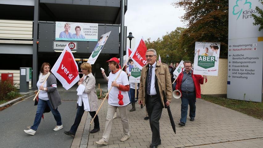 Klinikpersonal demonstriert gegen Krankenhausreform 