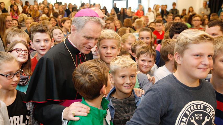 Hoher Besuch: Erzbischof Gänswein zu Gast in Höchstadt