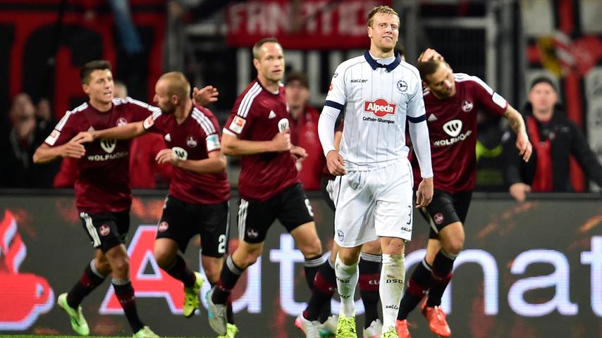 Das Positive zuerst: Der 1. FC Nürnberg hat gegen Arminia Bielefeld nicht verloren. Die Gesichter sprechen Bände,...