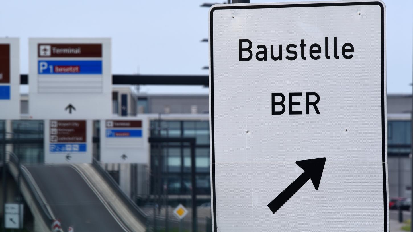 Nach schier endlosen Verschiebungen soll der neue Flughafen in Berlin nun 2020 eröffnet werden. Die Chefaufseher wollen einen Plan B dabei gar nicht erst in Erwägung ziehen, sondern auf jeden Fall am gesetzten Ziel festhalten.