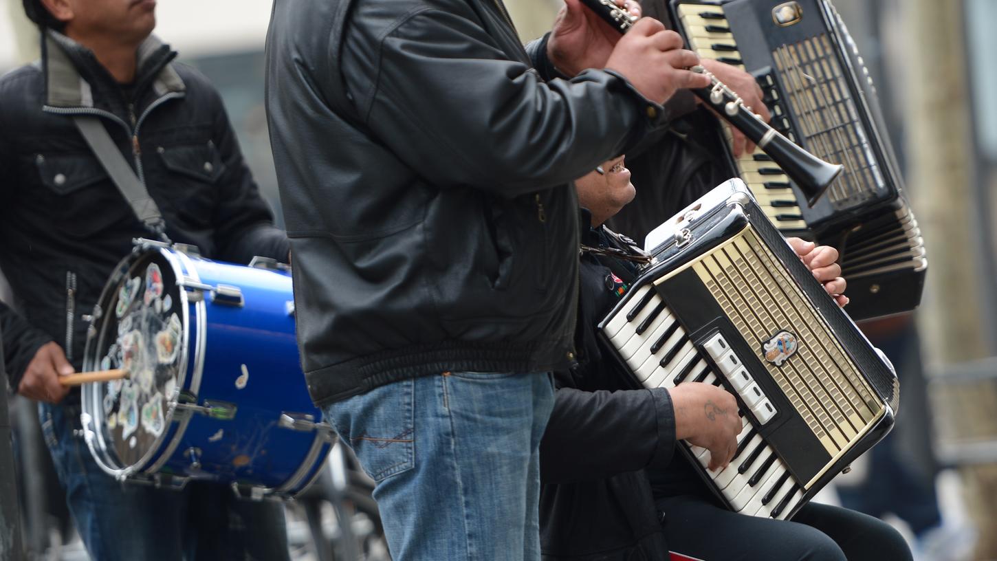 Zu wenig Abwechslung, zu laut: Anwohner in der Nürnberger Innenstadt ärgern sich über so manchen Straßenmusiker.