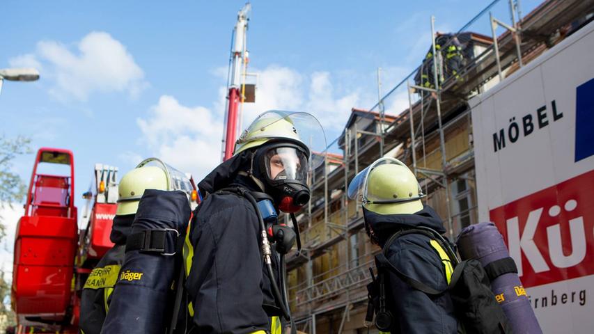 Dachstuhlbrand richtet in Erlangen hohen Sachschaden an