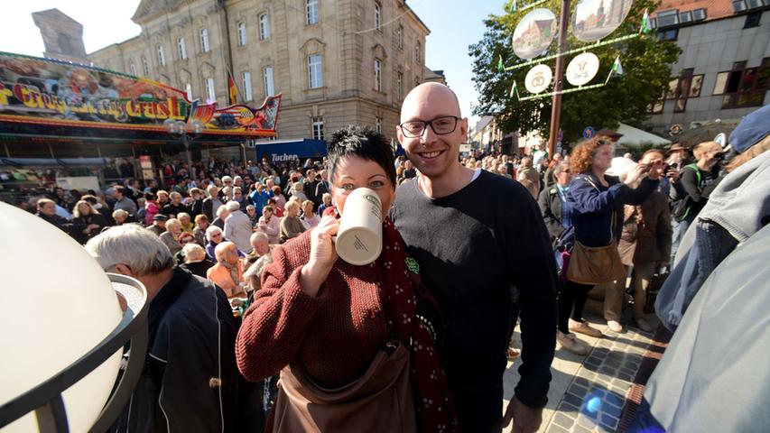 Endlich: Die Michaelis-Kirchweih ist eröffnet!