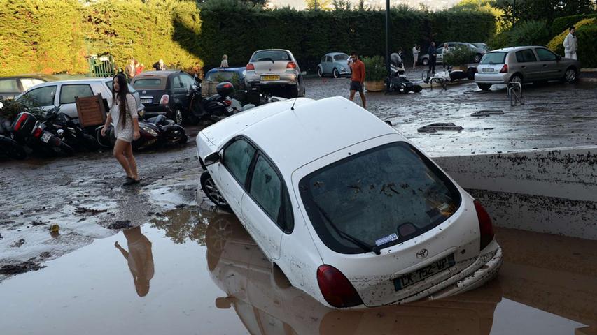 Überschwemmungen in Frankreich: 13 Menschen sterben
