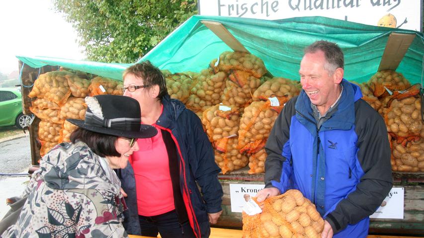 Zur Feier der gelben Knolle: Kartoffelmarkt in Röttenbach