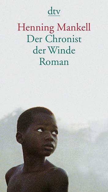 "Chronist der Winde", Mankells bekanntestes Afrika-Buch, wurde auch verfilmt. Darin geht es um das Schicksal von Straßenkindern, ausgestoßenen Erwachsenen und traumatiserten Kindersoldaten.
